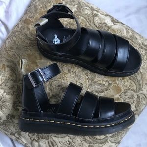 DR. MARTENS clarissa sandals